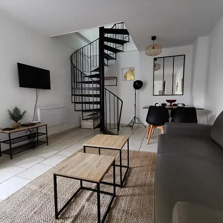Le Saint Marc Apartment *